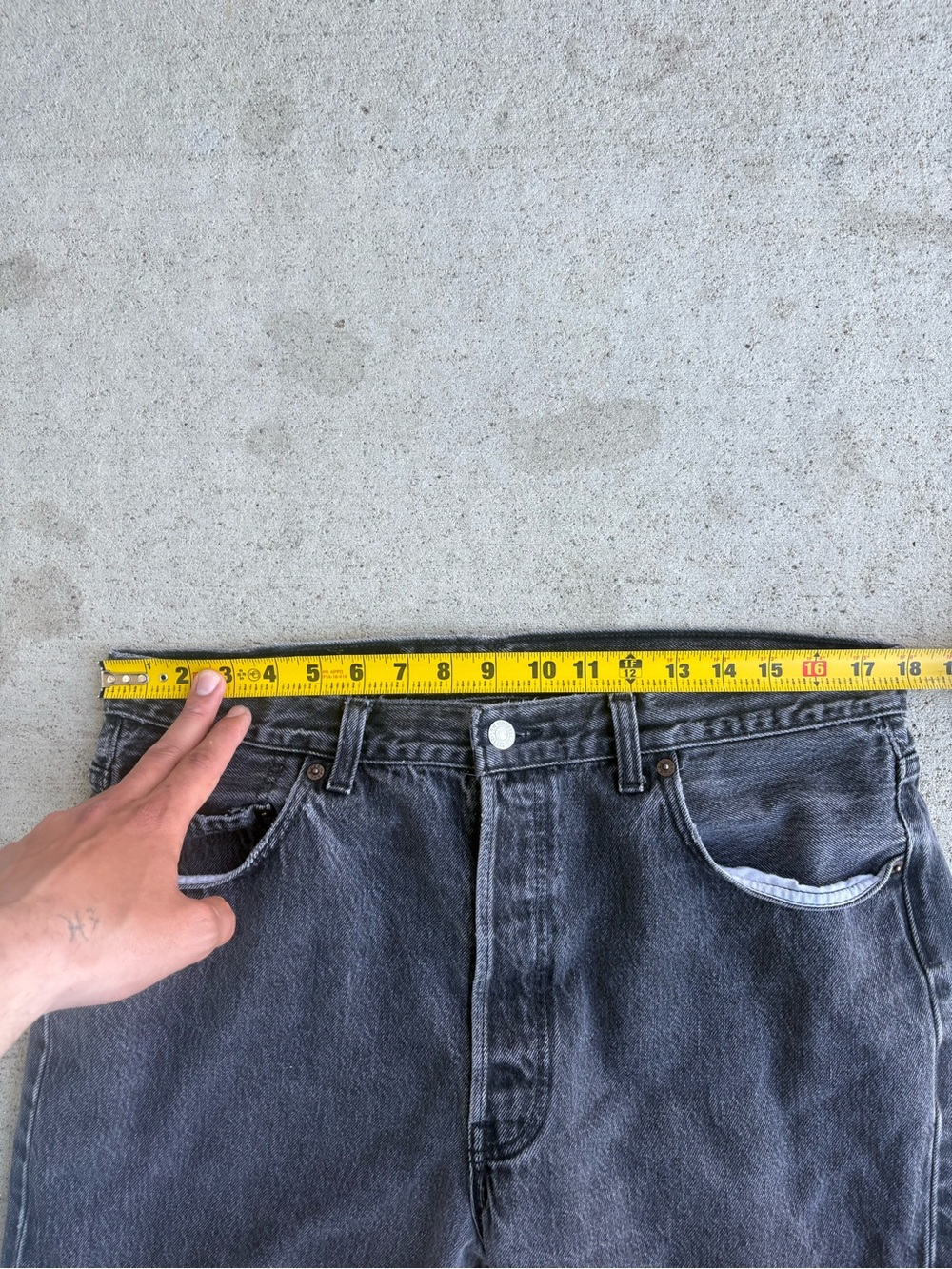 Vintage 90s 1995 Levi’s 501 xx Faded Black Charcoal Jeans 36x33 - Picture 7 of 10